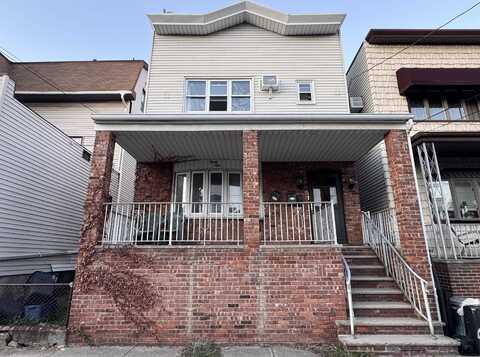 39 WEST 9TH ST, Bayonne, NJ 07002