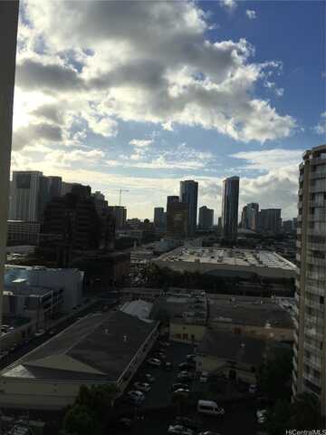747 Amana Street, Honolulu, HI 96814