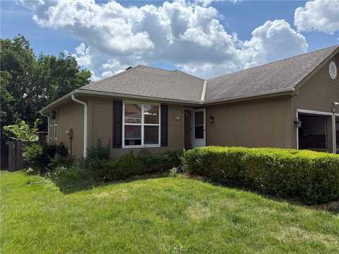 2200 NW Harbor Place, Blue Springs, MO 64015