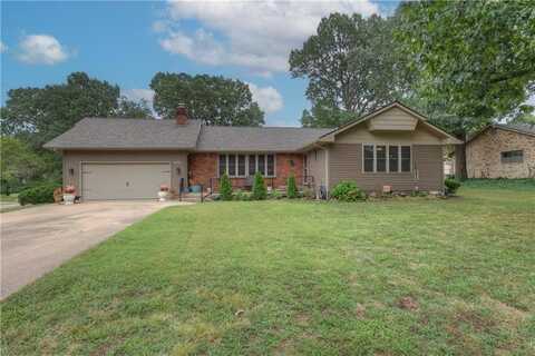 3050 Gaineswood Avenue, Baxter Springs, KS 66713