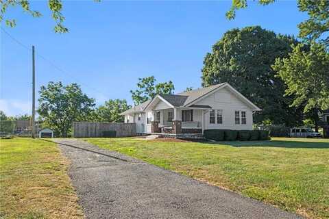 5620 Rosehill Road, Shawnee, KS 66216