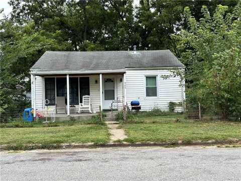 903 Pawnee Street, Leavenworth, KS 66048