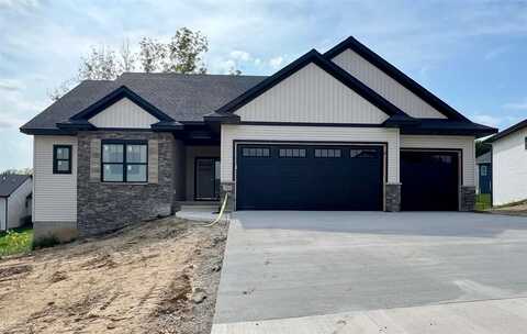 1311 E Gable Way, Tiffin, IA 52340