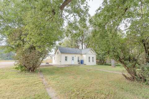 402 E Park St, Spencer, IA 51301