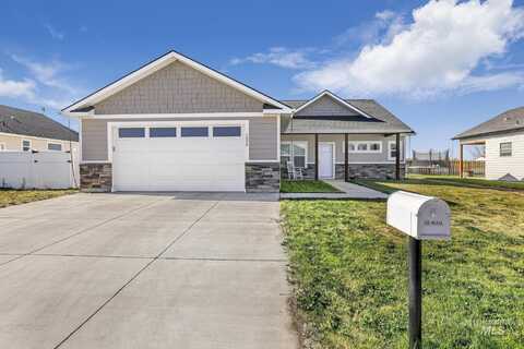 1525 Mountain View Dr, Gooding, ID 83330