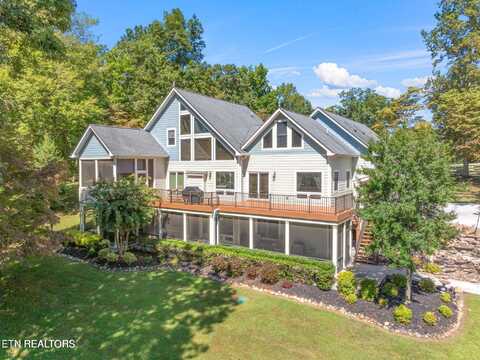 209 Bucks And Doe, La Follette, TN 37766