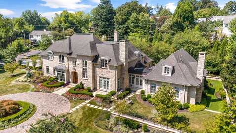 755 Kenesaw Ave, Knoxville, TN 37919