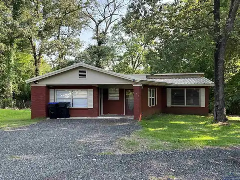 1125 Pine Bluff, Longview, TX 75604