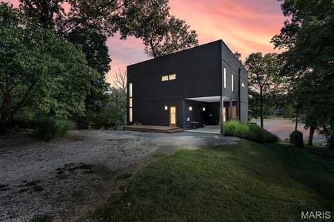 6252 N Lakeshore Drive, Byrnes Mill, MO 63051