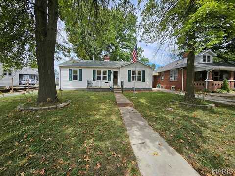 11 N 39th Street, Belleville, IL 62226
