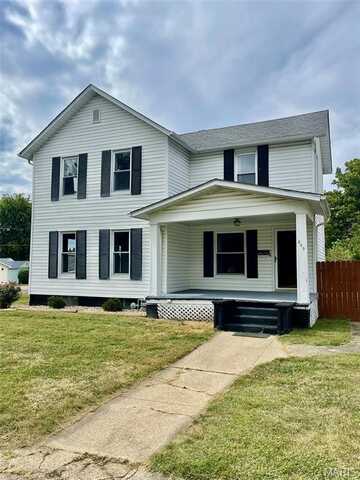 309 W Chestnut Street, Gillespie, IL 62033