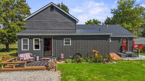 113 Flemming Rd, West Salem, OH 44287