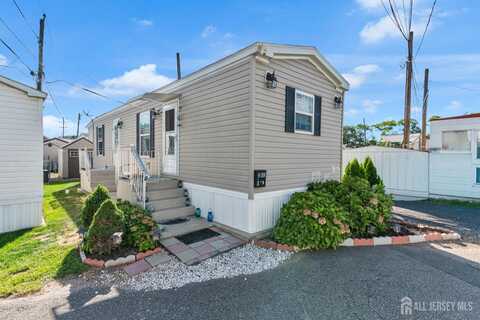 9 2nd Street, Avenel, NJ 07001