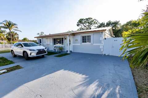 20760 NW 37th Ct, Miami Gardens, FL 33055