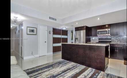 20401 NE 30th Ave, Aventura, FL 33180