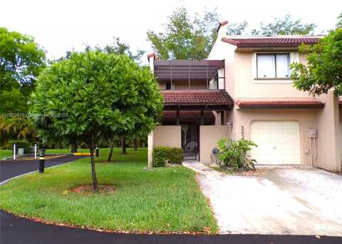 3623 Torremolinos Ave, Doral, FL 33178