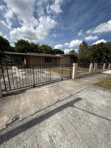 850 NW 168th Ter, Miami Gardens, FL 33169