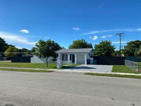 2513 NW 179th St, Miami Gardens, FL 33056