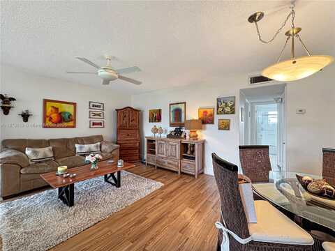 5300 Washington St, Hollywood, FL 33021