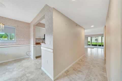 13105 SW 16th Ct, Pembroke Pines, FL 33027