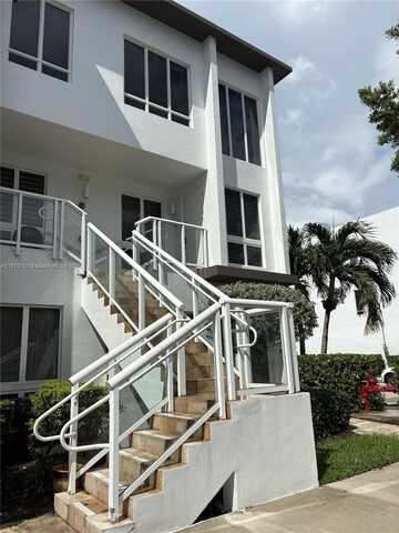 10265 NW 63rd Ter, Doral, FL 33178
