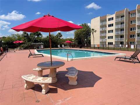 6930 Miami Gardens Dr, Hialeah, FL 33015