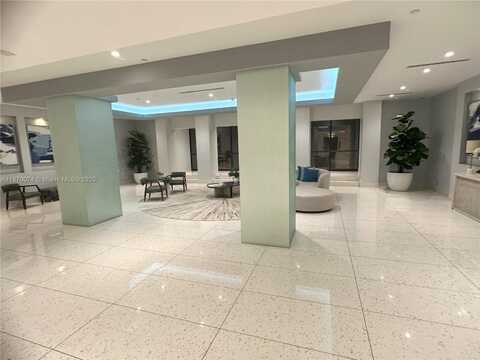 20335 W Country Club Dr, Aventura, FL 33180