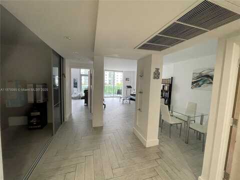 19390 Collins Ave, Sunny Isles Beach, FL 33160