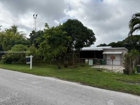 220 NW 144th St, Miami, FL 33168