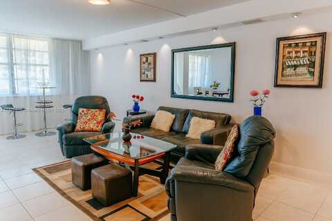 251 174th St, Sunny Isles Beach, FL 33160