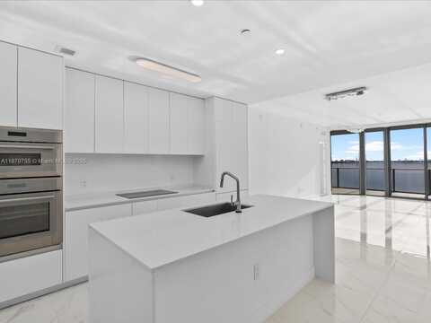700 NE 24th St, Miami, FL 33137