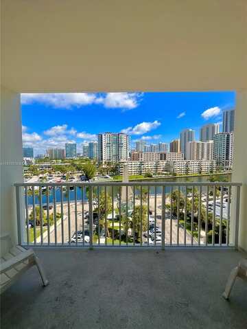 300 Bayview Dr, Sunny Isles Beach, FL 33160