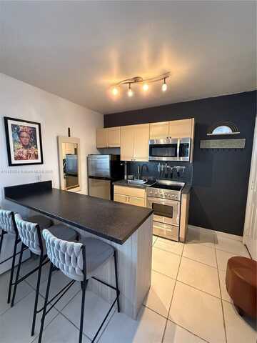 601 Michigan Ave, Miami Beach, FL 33139