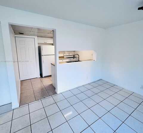 5721 Blueberry Ct, Lauderhill, FL 33313