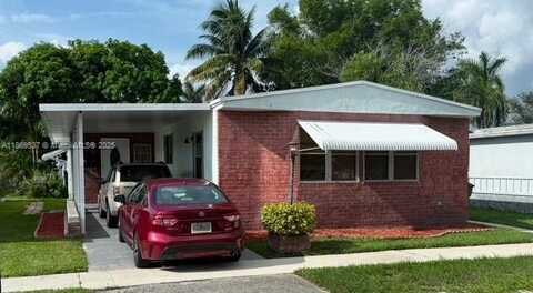 21521 NW 7th St, Pembroke Pines, FL 33029