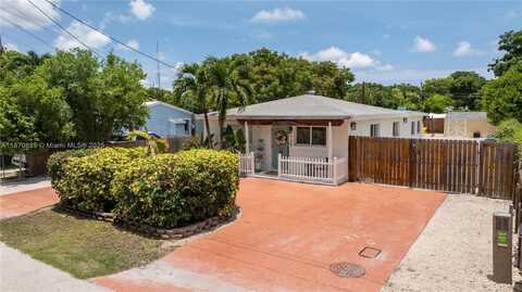 125 Harbor Dr, Key Largo, FL 33037