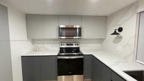 15210 SW 48th Ter, Miami, FL 33185