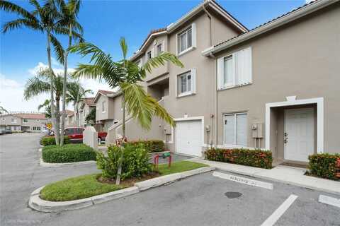 221 Riviera Cir, Weston, FL 33326