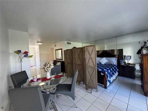 20 NW 87th Ave, Miami, FL 33172