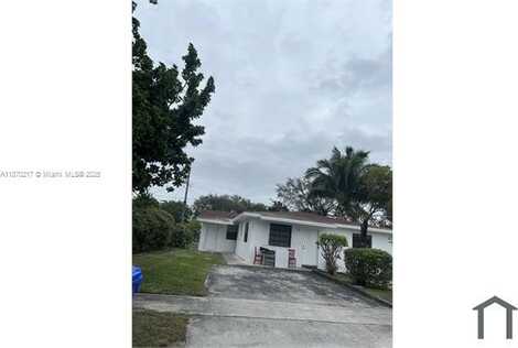 6237 Polk St, Hollywood, FL 33024