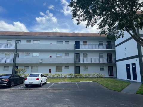 8320 Sands Point Blvd, Tamarac, FL 33321