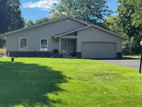 239 S Sunflower Ct, Summit, WI 53066