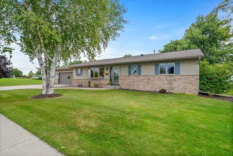 325 N 15th St, Oostburg, WI 53070