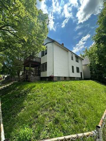 2931 W Chambers St, Milwaukee, WI 53210