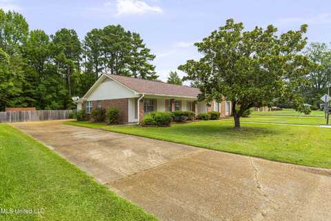 1422 Huntcliff Way, Clinton, MS 39056