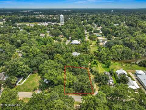 408 Magnolia Avenue, Ocean Springs, MS 39564