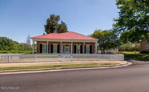 423 S Canal Street, Natchez, MS 39120
