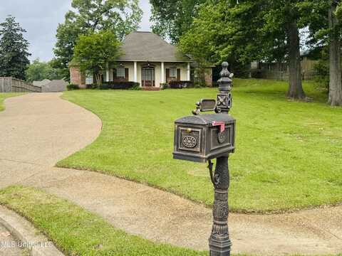 8 Audubon Place, Natchez, MS 39120