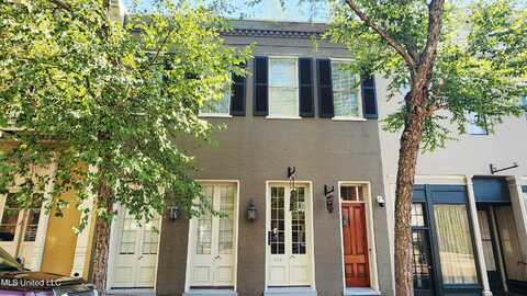 320 Main Street, Natchez, MS 39120