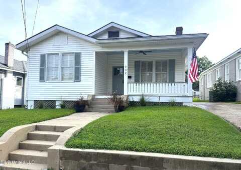 902 Washington Street, Natchez, MS 39120